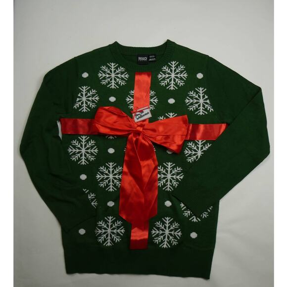 men's MAD ENGINE holiday sweater, Present and snowflakes, medium, NEW - Picture 1 of 3